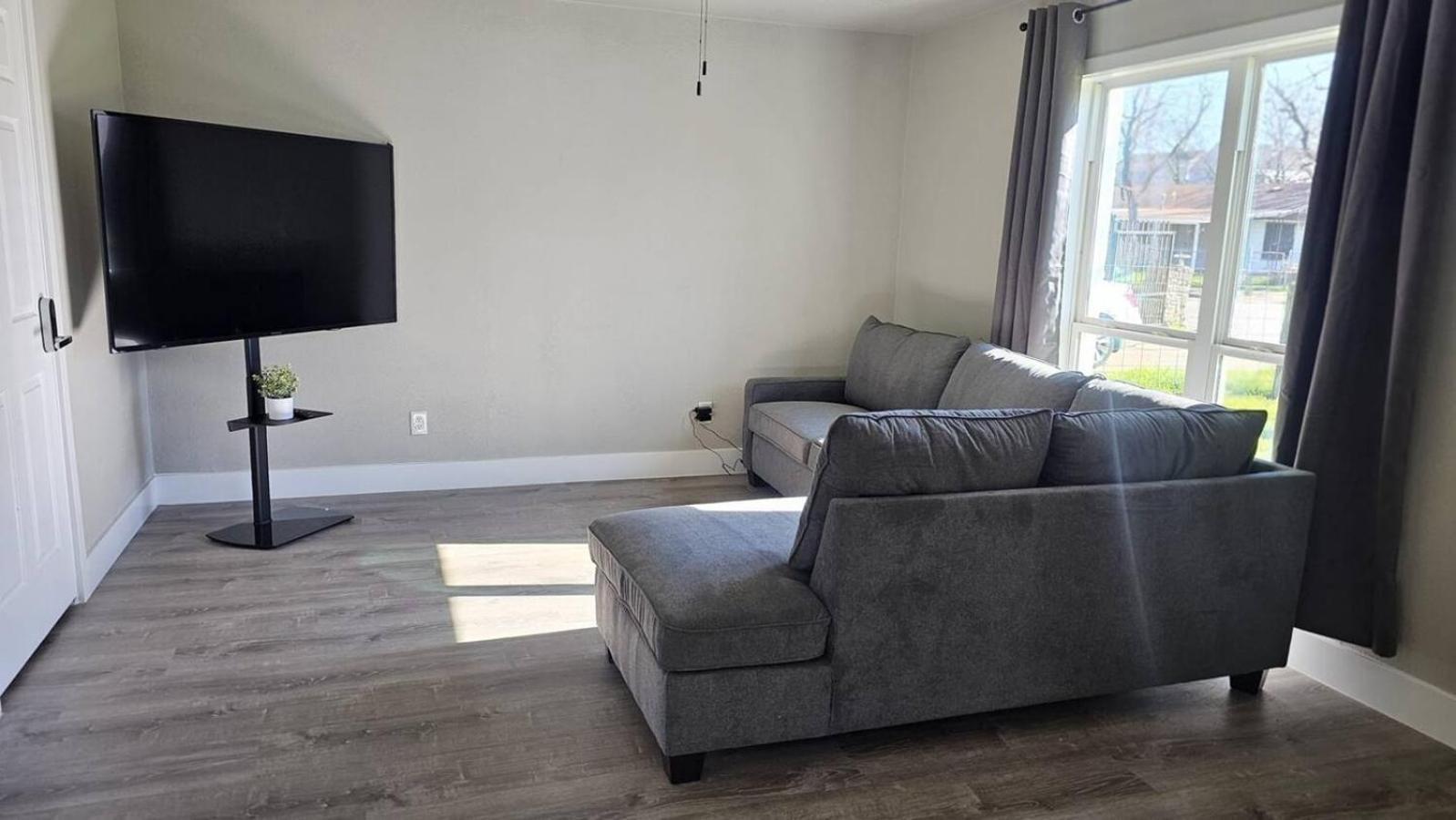Spacious Home Near Downtown Όστιν Εξωτερικό φωτογραφία